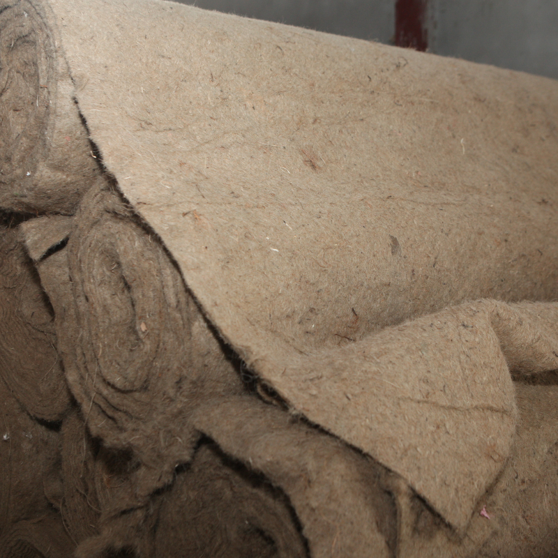 Jute Felt /Jute Mat is an organic geotextile which aids in weed and erosion control.